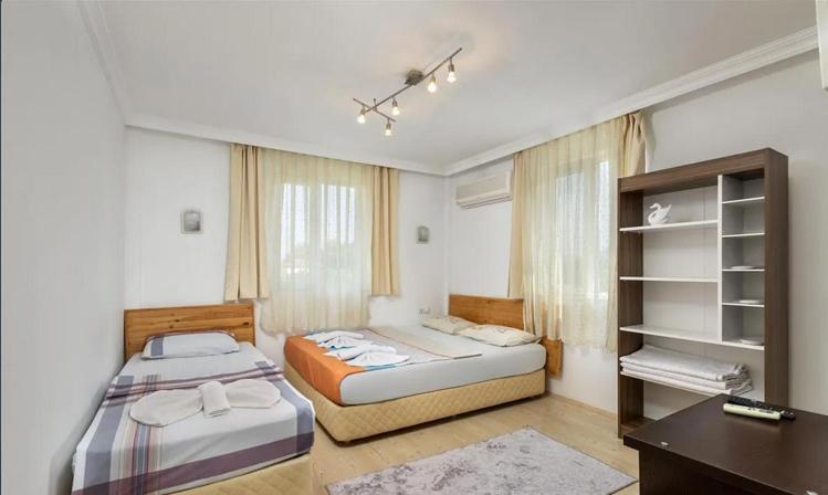 Flora Pansiyon Cirali Apartment Кемер Екстериор снимка