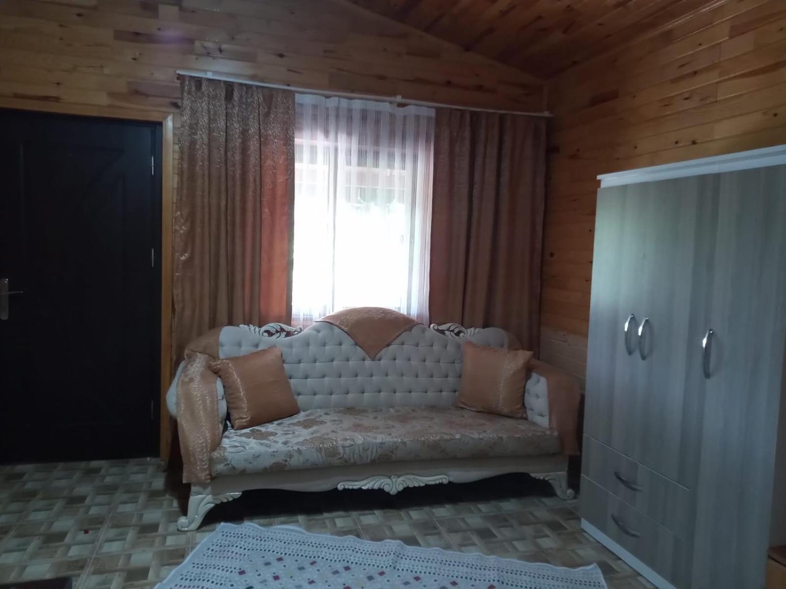 Flora Pansiyon Cirali Apartment Кемер Екстериор снимка